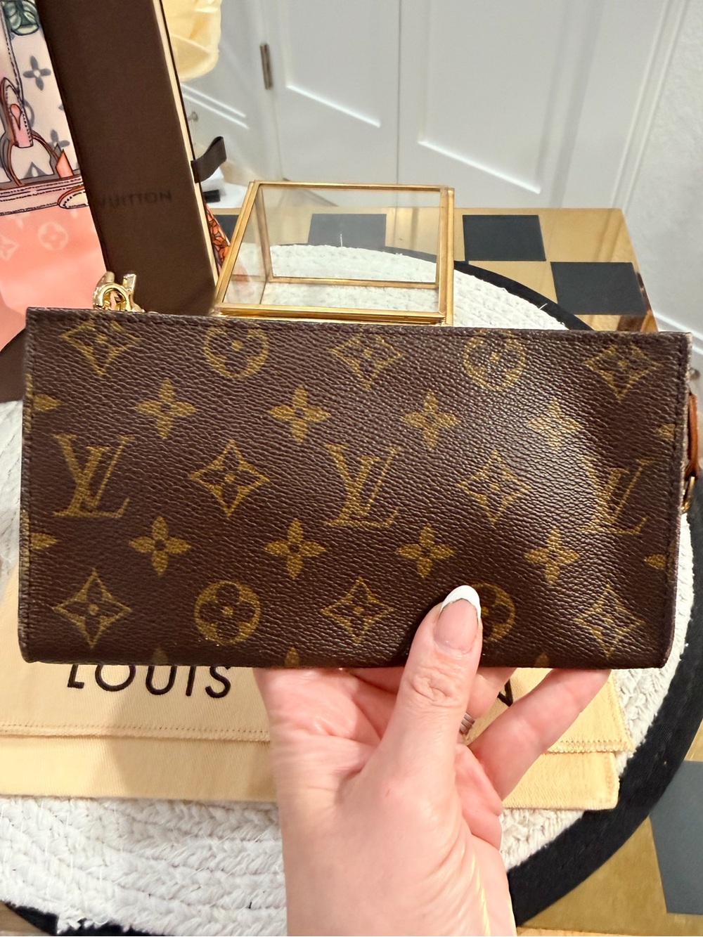 Louis Vuitton Monogram Toiletry Bag with chain , LV dust bag & LV Box & Orage - Picture 5 of 16